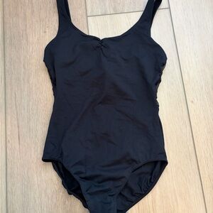 Pretty Mesh Backed Leo (M)